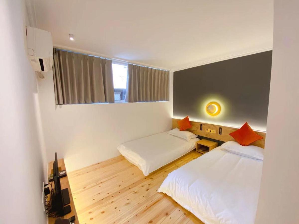 Lantian Garden Hostel Qingdao Exterior photo