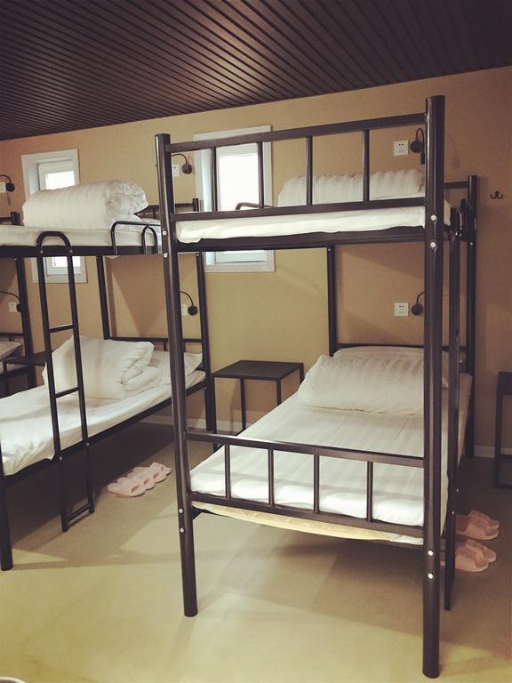 Lantian Garden Hostel Qingdao Exterior photo